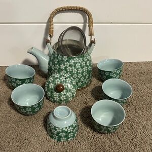 Floral Green Tea Set with Bamboo Handle